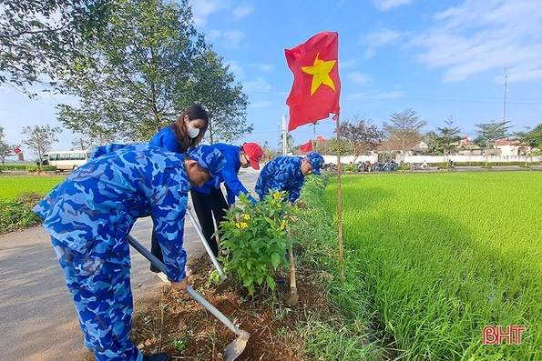 Nhiều đơn vị tiếp tục phát động trồng cây đầu năm mới